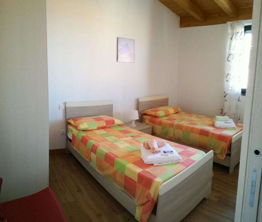 Appartamenti Vacanze Mareemare กาโปดอร์ลันโด ภายนอก รูปภาพ