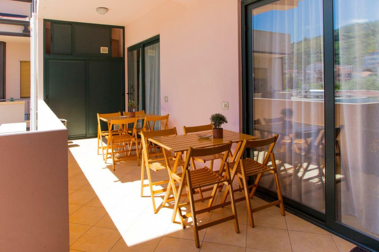 Appartamenti Vacanze Mareemare กาโปดอร์ลันโด ภายนอก รูปภาพ