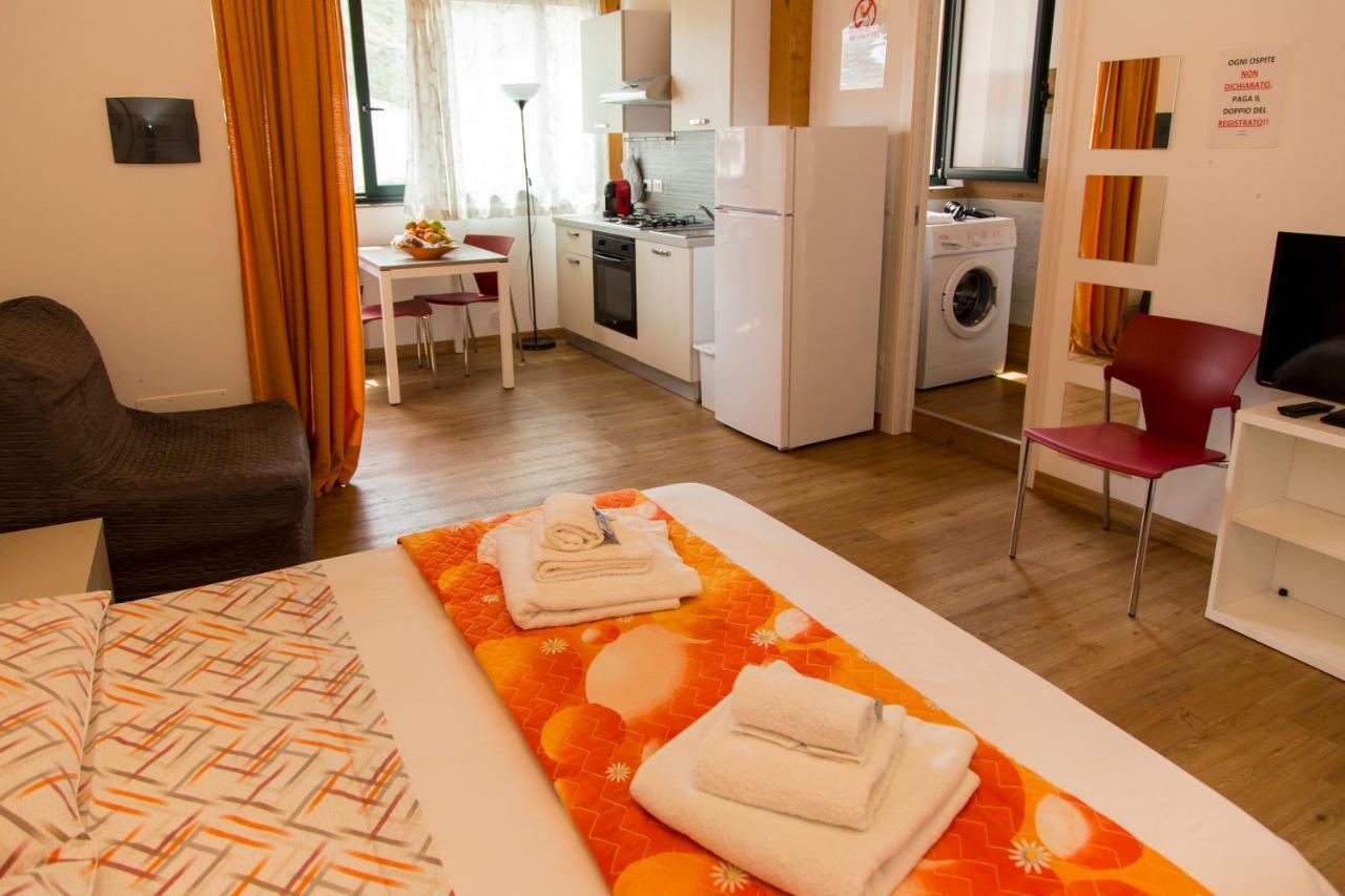 Appartamenti Vacanze Mareemare กาโปดอร์ลันโด ภายนอก รูปภาพ